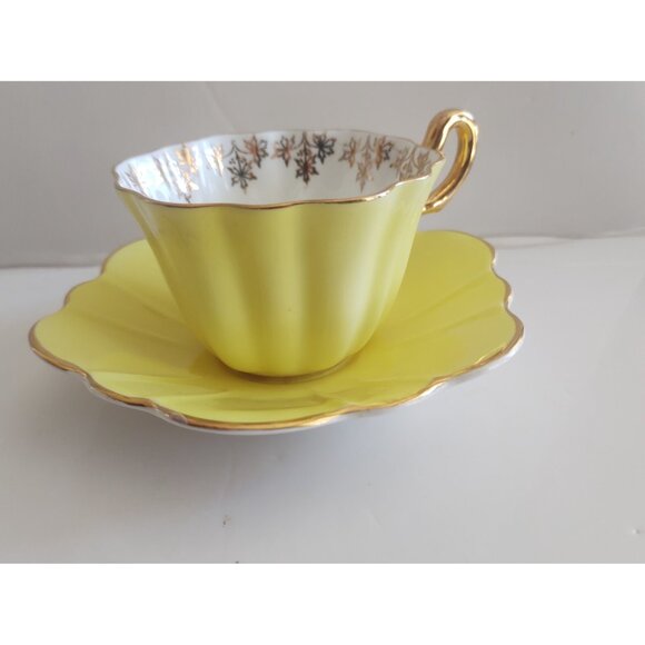 Royal Stuart Spencer Stevenson Cup & Saucer Harlequin Petal Shape Yellow / 1950s - Picture 10 of 11
